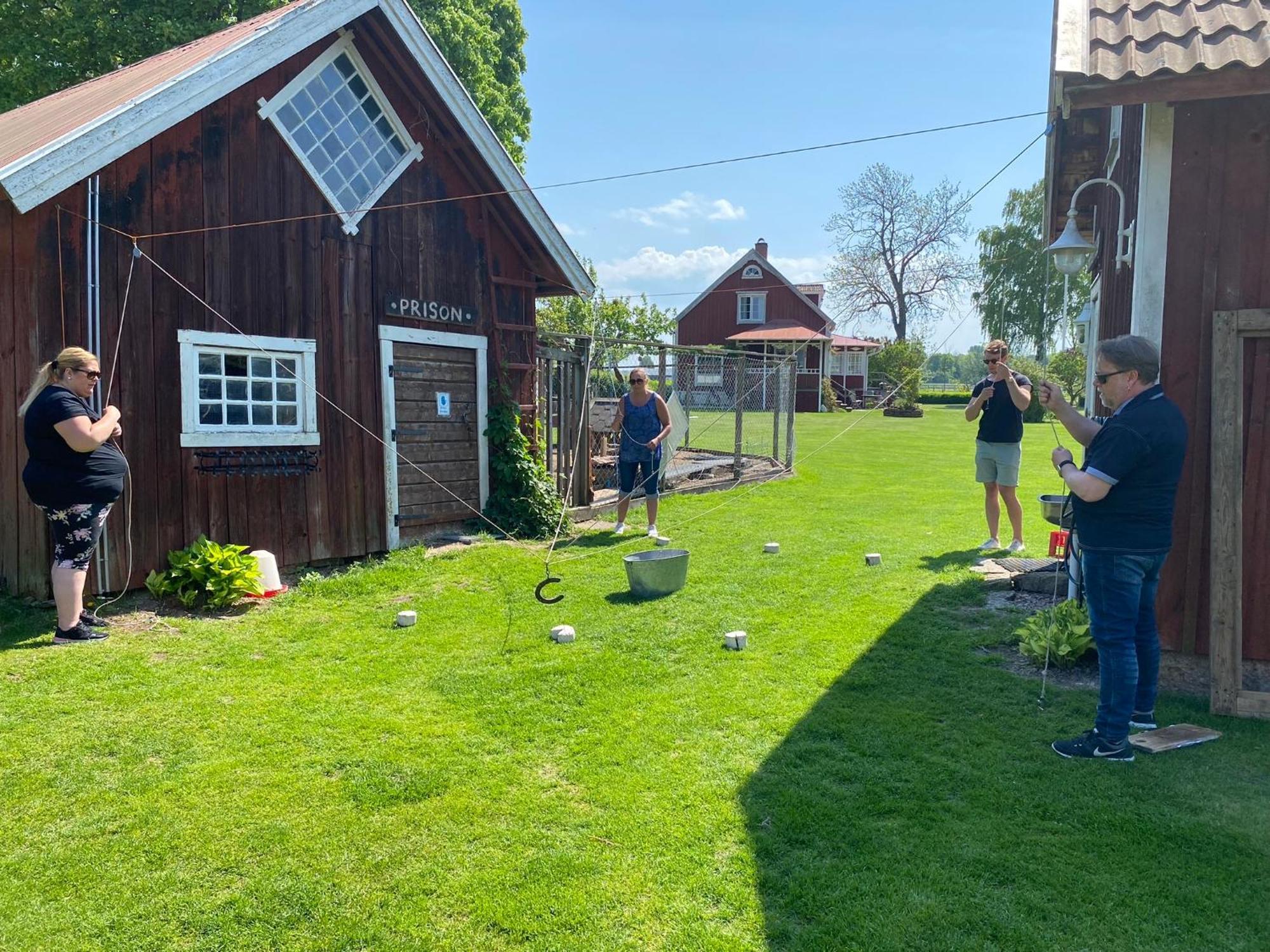 Aeventyrsgardens Vandrarhem, Kinnekulle Källby エクステリア 写真