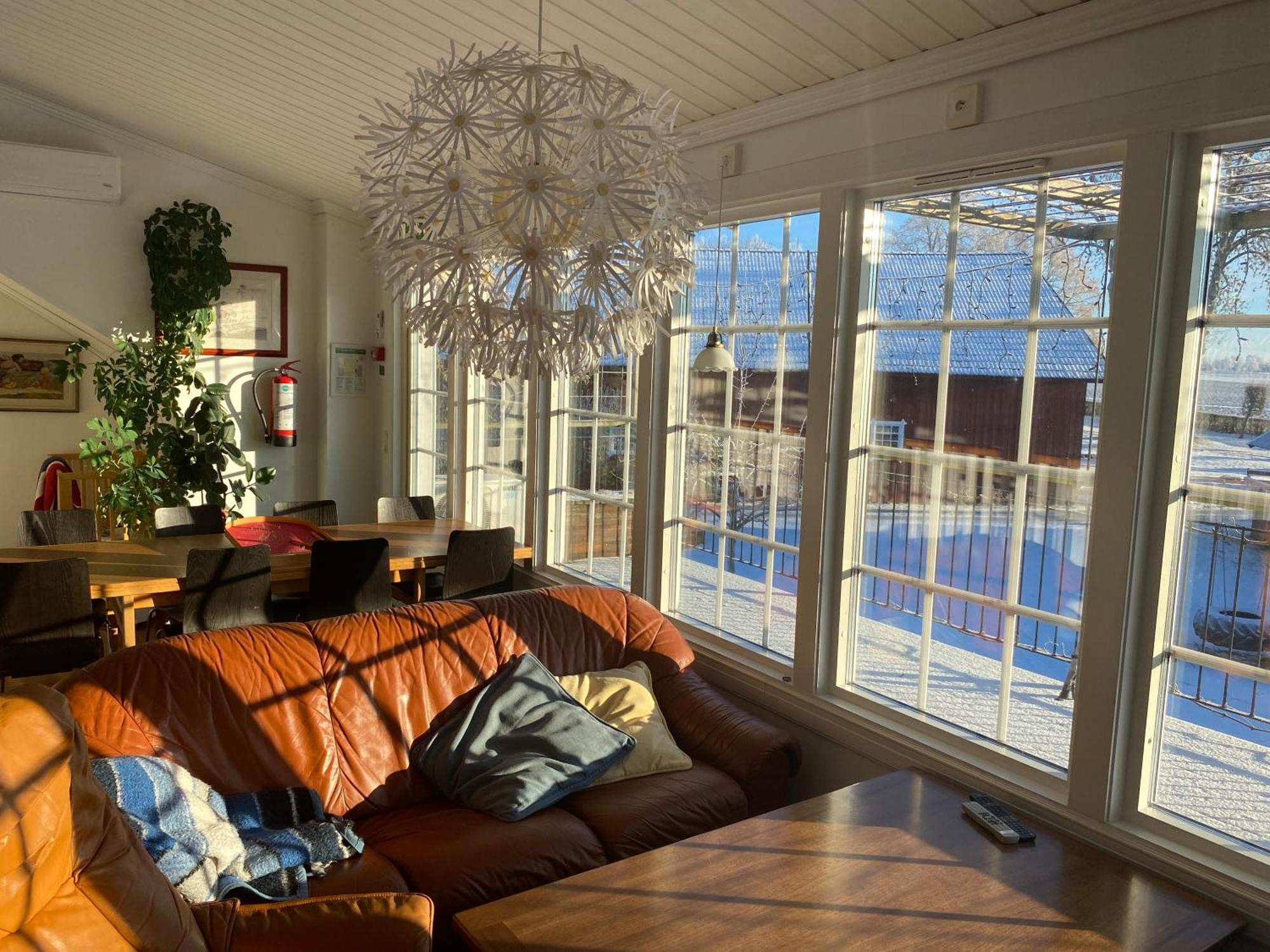 Aeventyrsgardens Vandrarhem, Kinnekulle Källby エクステリア 写真